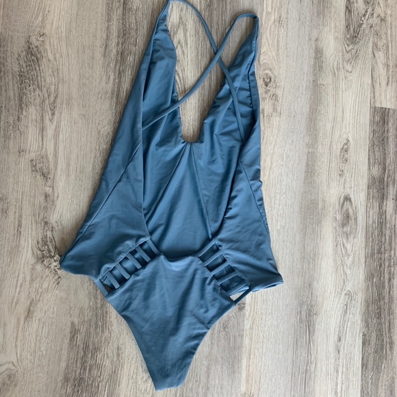 Stone Fox Swim One Piece - Picture 2 of 3